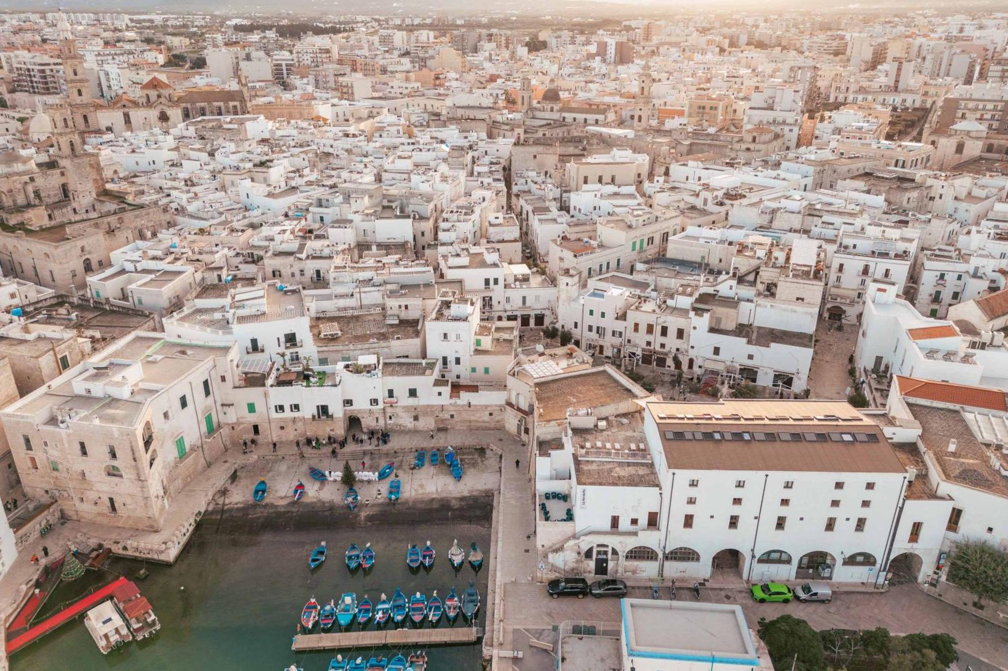 Palazzo Indelli Hotel Monopoli Exterior foto